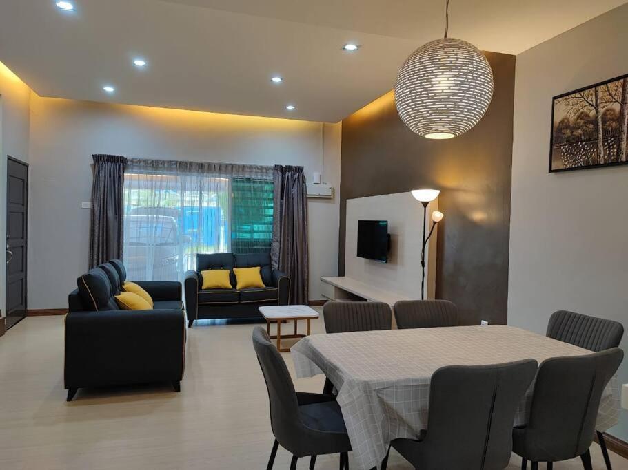 W13 Atgoldenhills Nightmarket Wifi 4R Brinchang Dış mekan fotoğraf